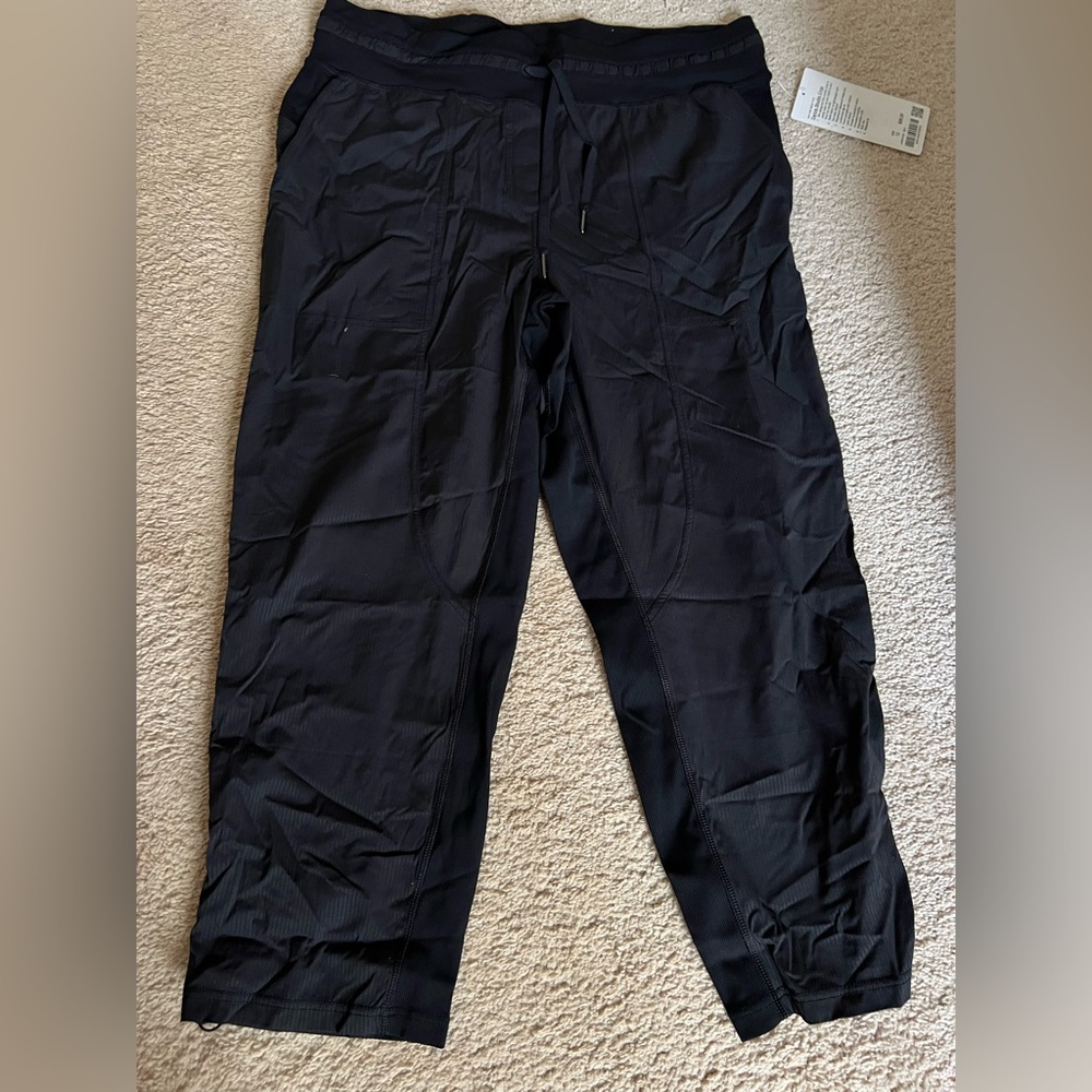 Lululemon Dance Studio Crop 12